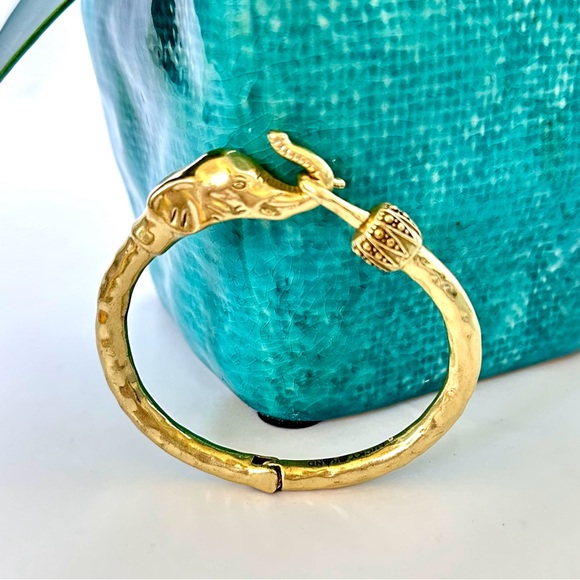 LUCKY Brand Gold Tone Elephant Safari Bangle Bracelet. NEW - Picture 9 of 9